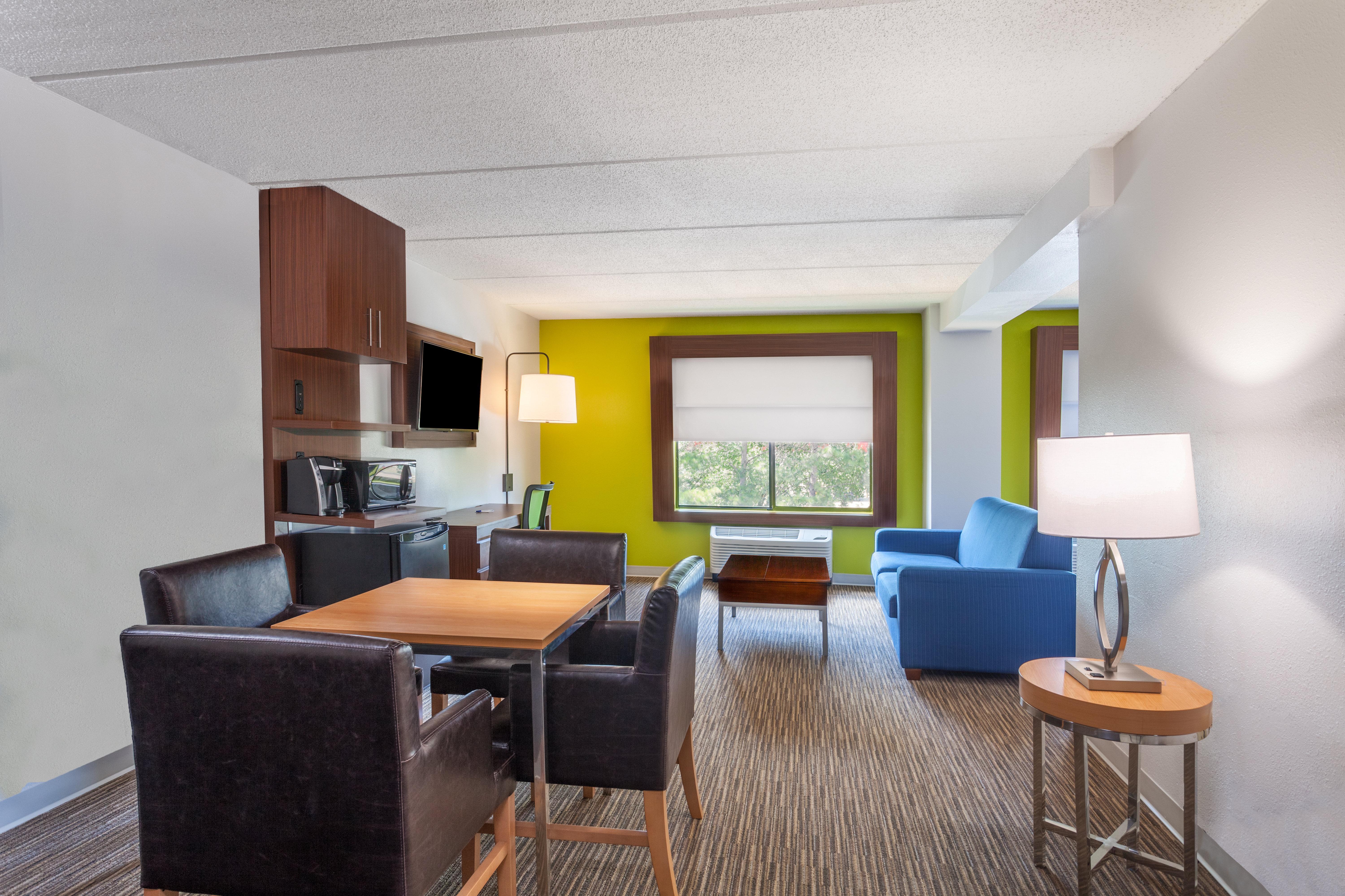 Holiday Inn Express & Suites Augusta West - Ft Gordon Area By Ihg Экстерьер фото